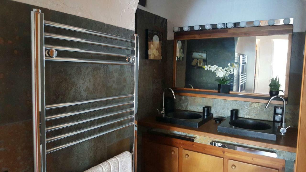 Appartement La Gavaresse à Carqueiranne Extérieur photo